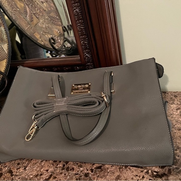 Bebe shoulder bag with additional strap attached - Picture 6 of 7